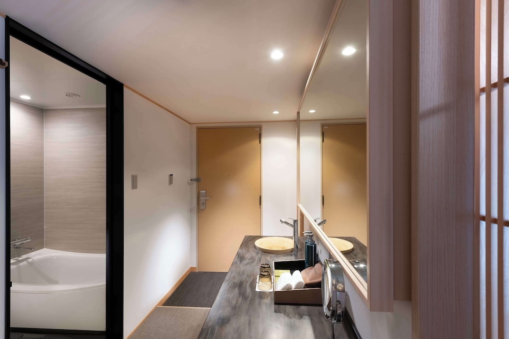 TWIN DELUXE TATAMI ROOM NON SMOKING - Photo 5