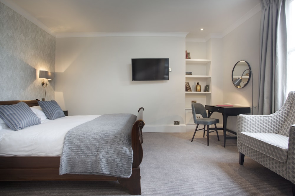 Superior Double Or Twin Room ( Zip) photo 1