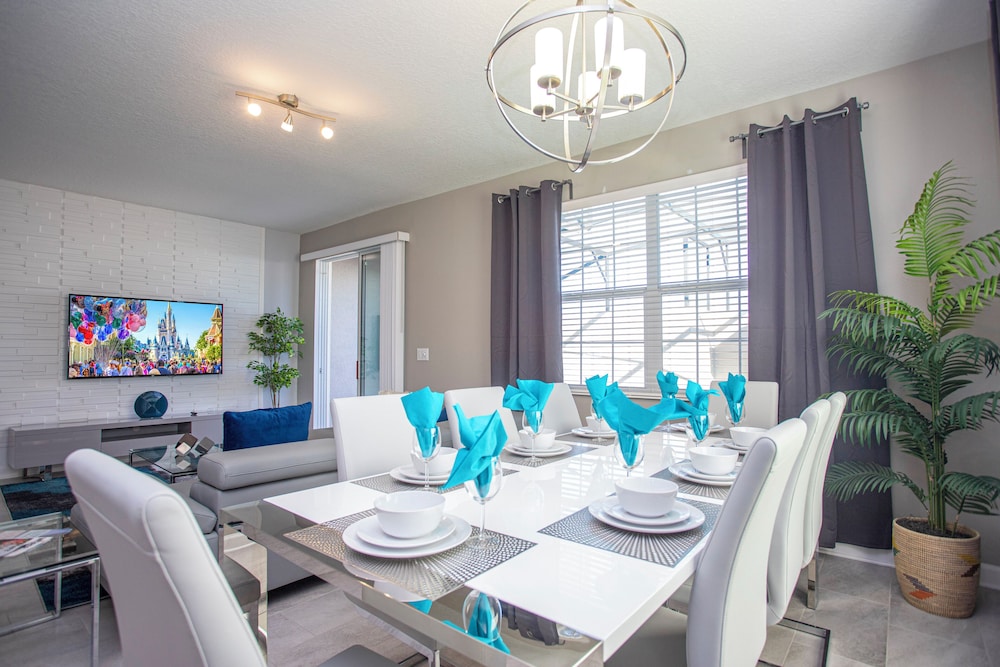 Luxurious 5 Bedroom w Pool Close to Disney 9017 Championsgateresort, 写真 17
