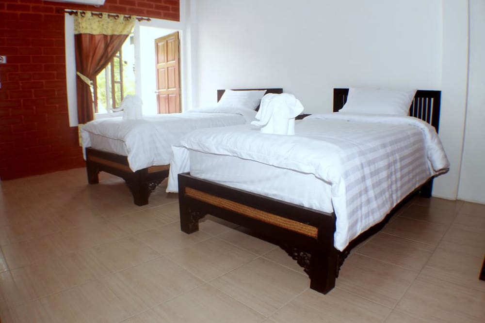 Twin Room with Balcony photo 1