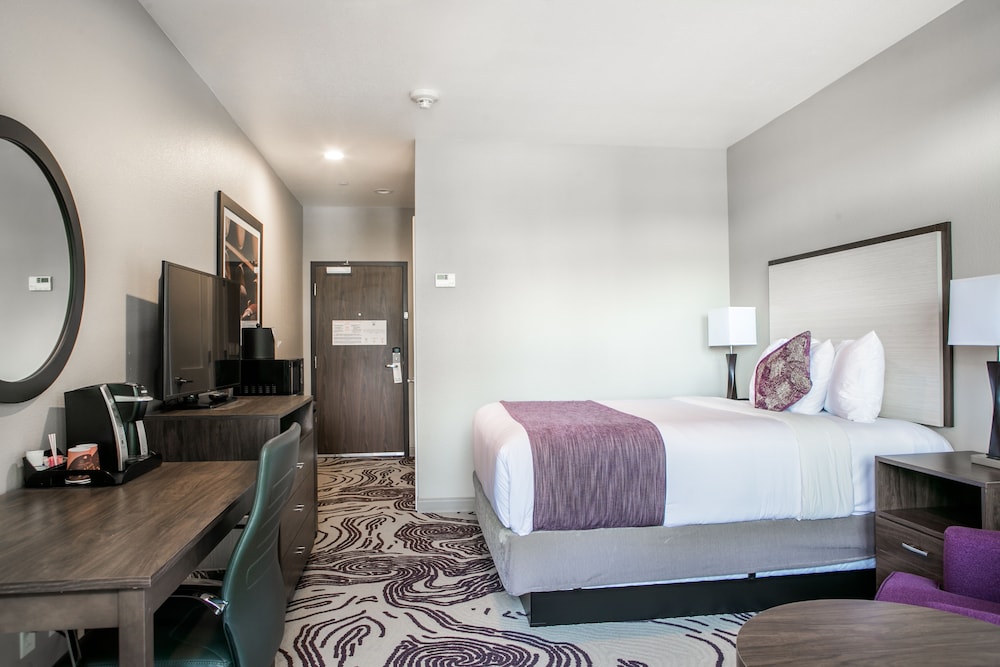 Room, 1 King Bed, Non Smoking - Photo 1