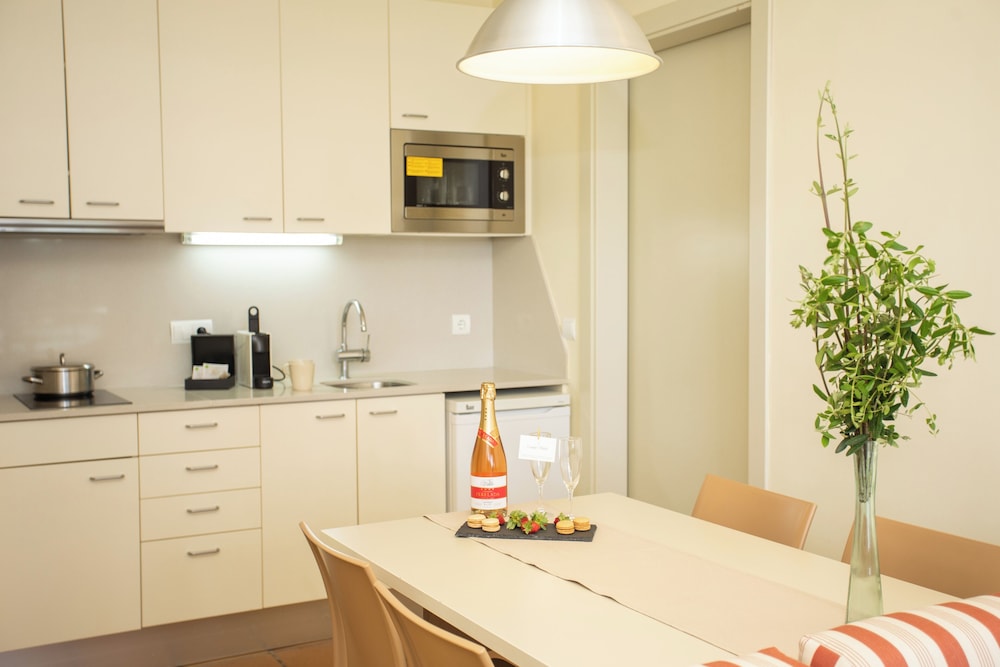 Basic Apartment, 1 Bedroom (2 adults + 1 child)