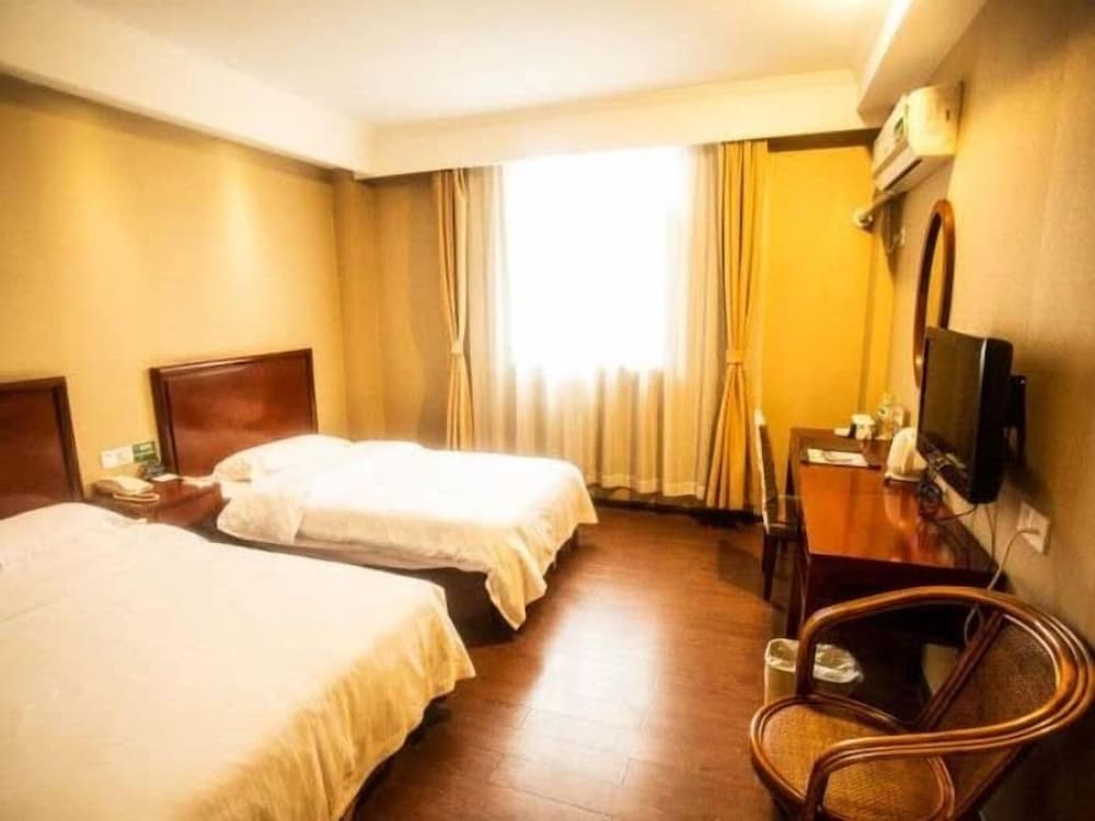 Standard Twin Room photo 2