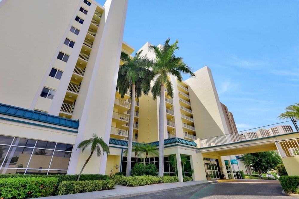 Condo, 1 King Bed with Sofa bed (Unmatched beachfront condo with roomy) photo 1