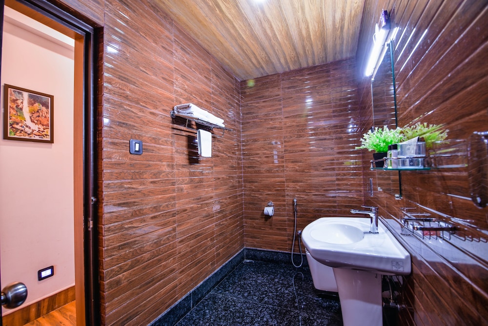 Premium Room - Photo 8