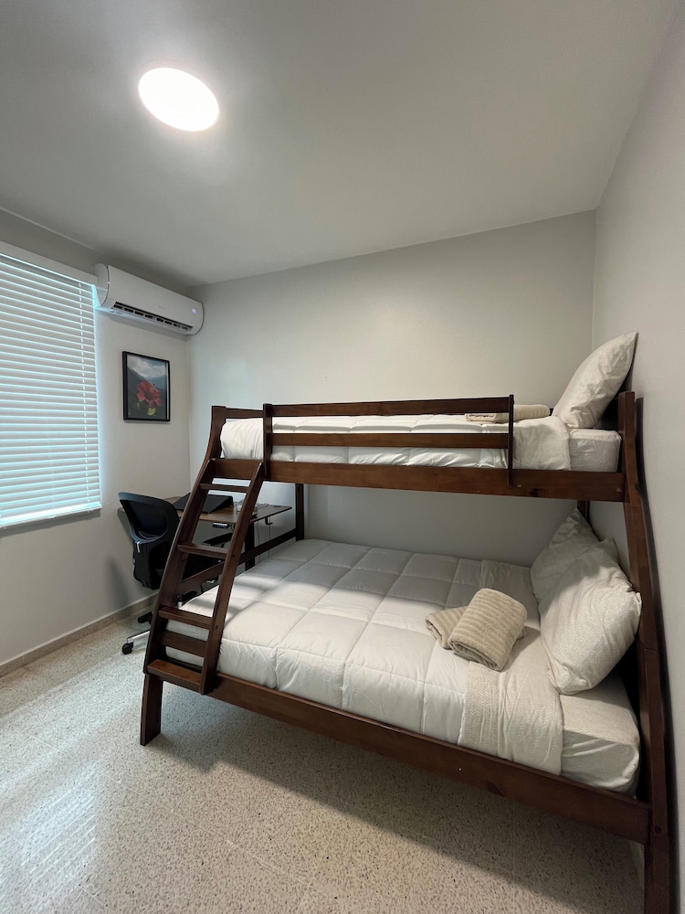 Comfort House, 3 Bedrooms, Kitchen photo 2