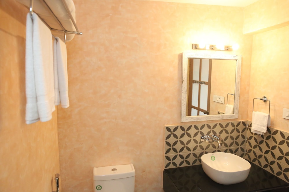White Cottage photo 2