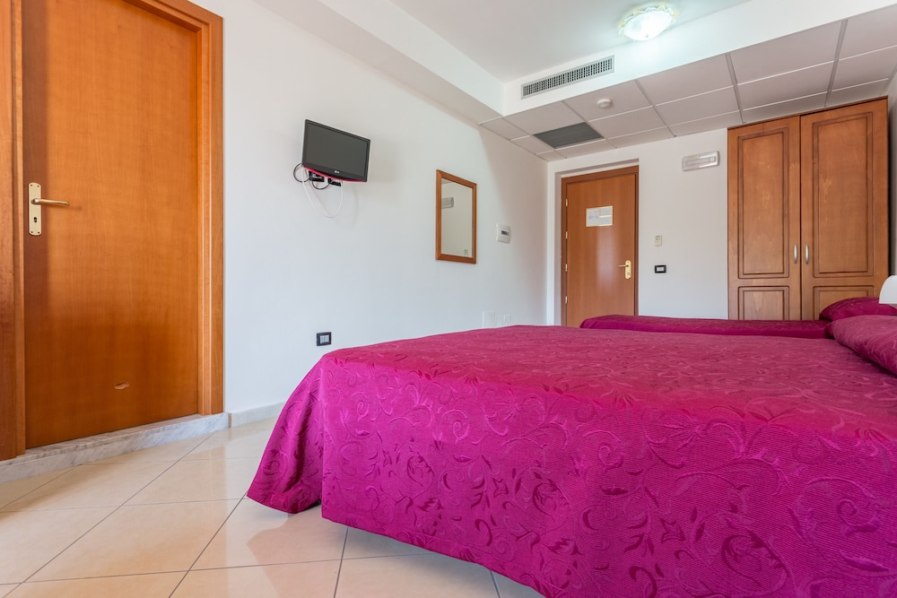 Twin Room (2 letti singoli) photo 3