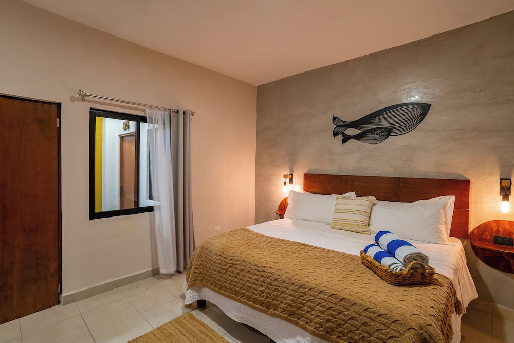 Deluxe Suite, 1 King Bed photo 3