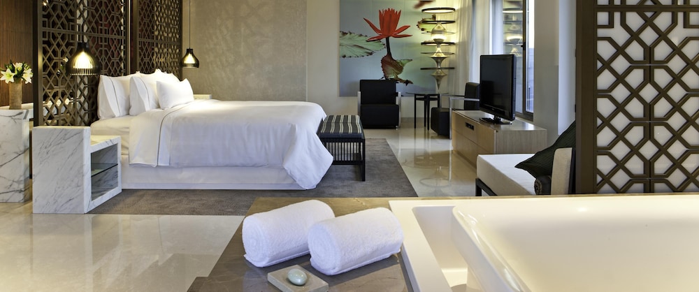 Presidential Suite, 1 King Bed, Balcony Presidential Suite, 1 King Bed, Balcony