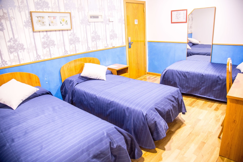 Triple Room photo 2