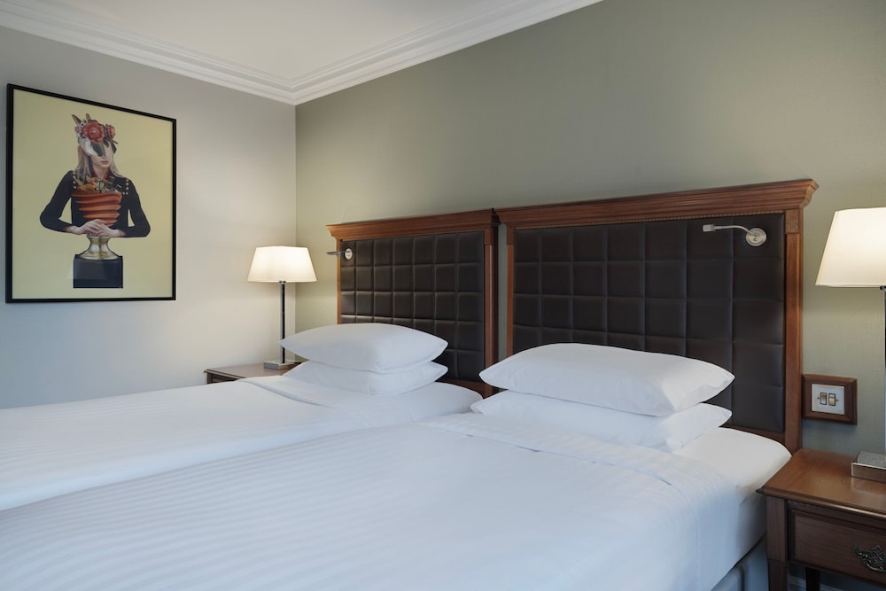 Deluxe Room, 2 Twin Beds photo 2