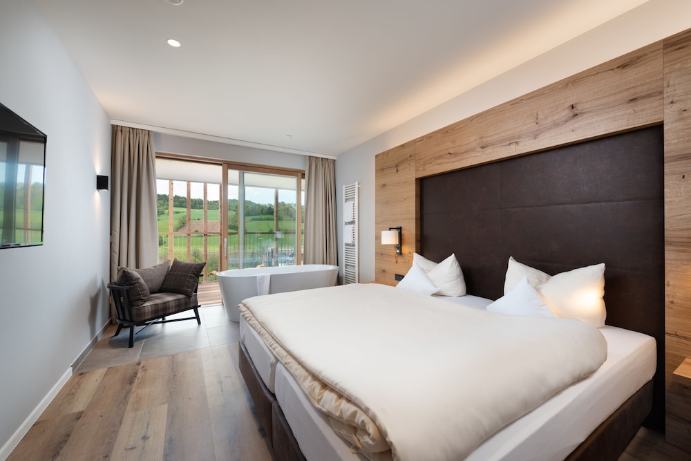 Luxury Suite photo 1