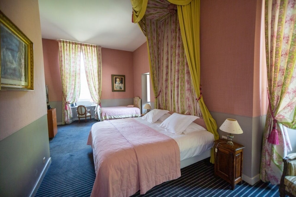Luxury Triple Room, Ensuite, Courtyard View (Jeanne D'albret) - Photo 2