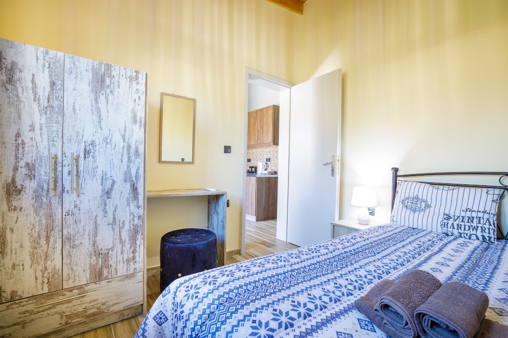 Family Apartment, Multiple Bedrooms, Sea Facing (Maritinas Apartment Sea View) photo 3