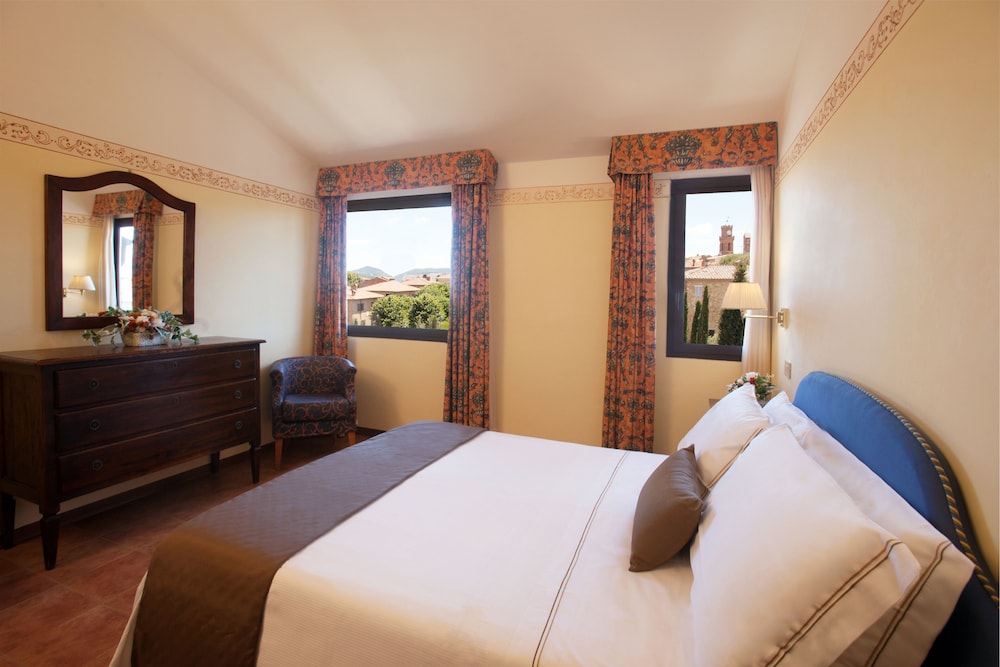 Panoramic Suite, City View (2 pax) photo 2