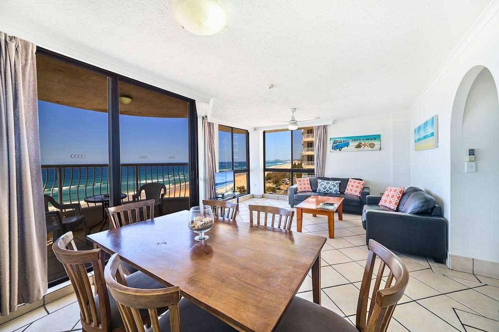 Two-Bedroom Apartment with Ocean View photo 3