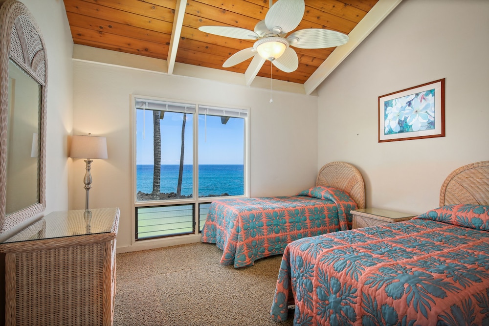 Loft, Multiple Beds, Oceanfront (Kanaloa at Kona, 2 Bath) photo 3