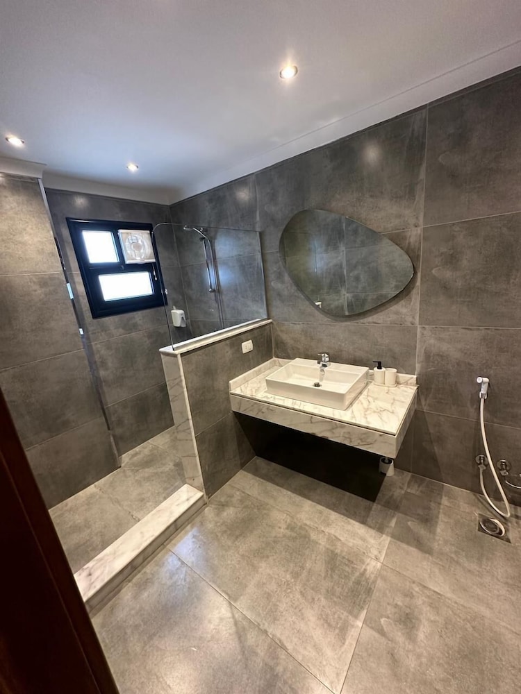Elite Suite photo 2