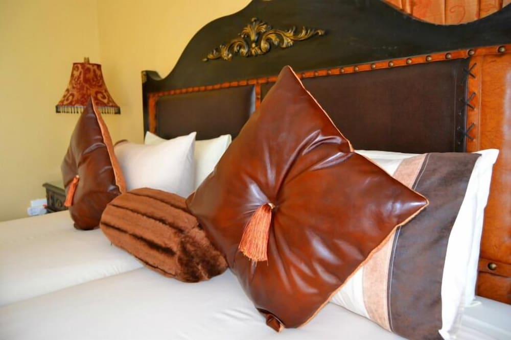 Luxury Room with Balcony View photo 2