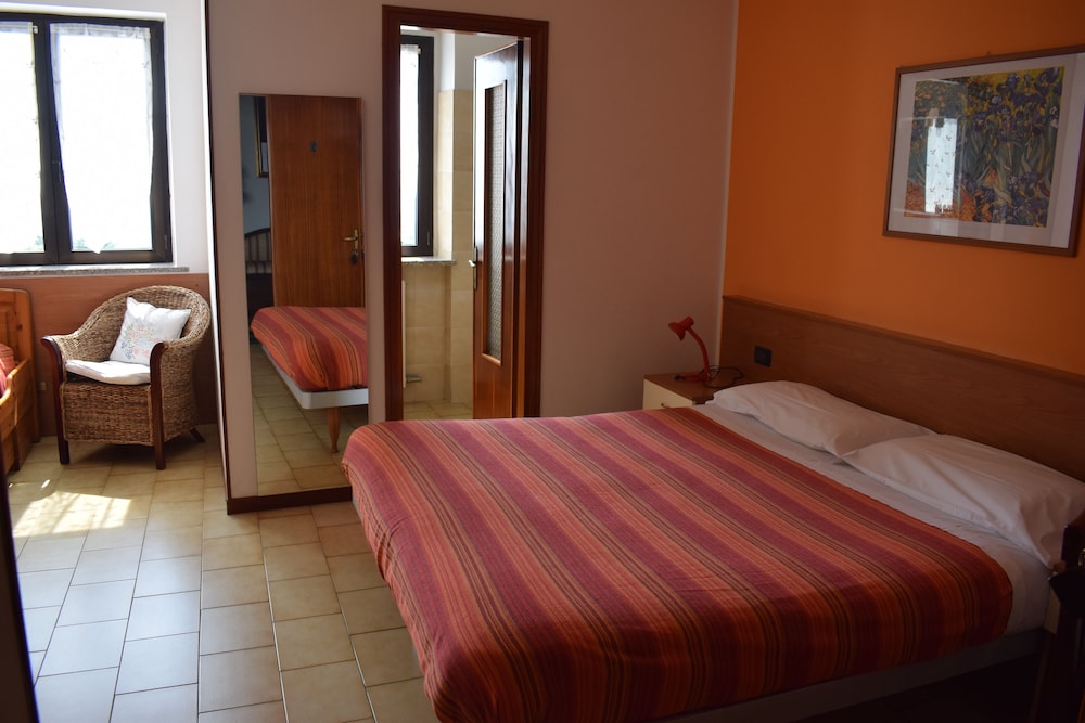 Single Room photo 1