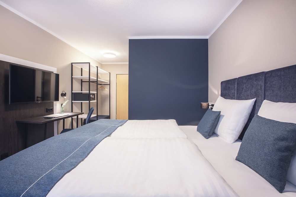 Family Room, 1 Queen Bed (Premium) - Photo 13