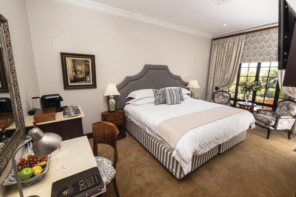 Deluxe Double or Twin Room photo 2