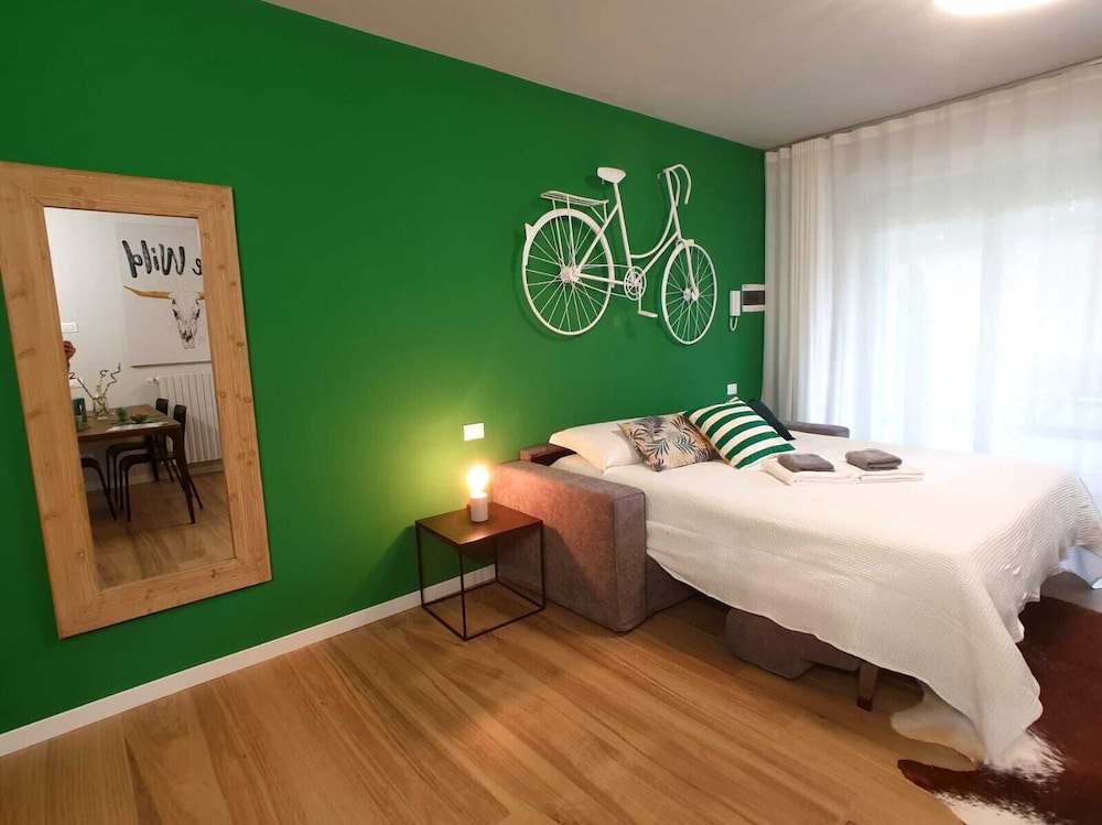Exclusive Studio, Multiple Beds photo 2