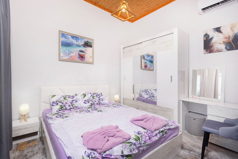 Deluxe Villa