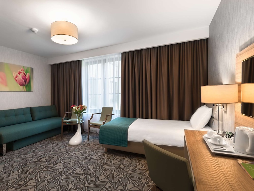Standard Room, Multiple Beds photo 3