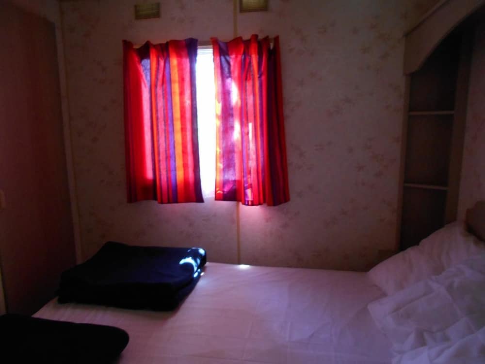 Standard Mobile Home - Photo 3