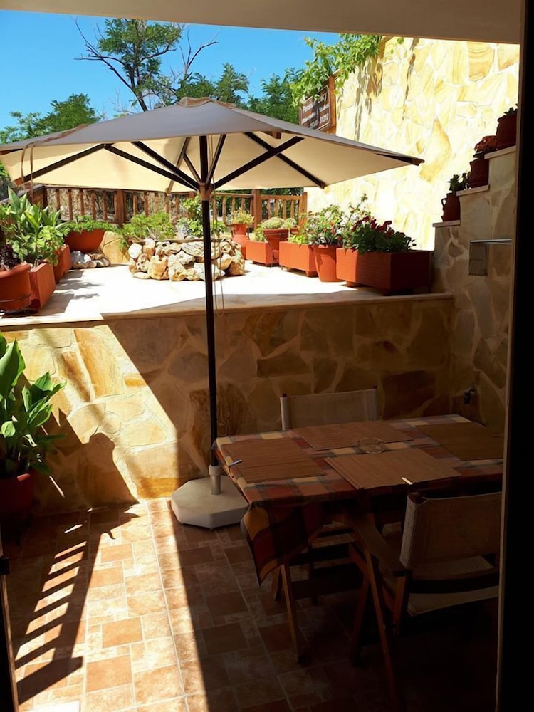 Standard Twin Room, Patio, Garden View photo 3