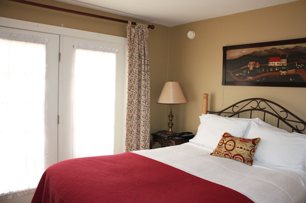 Room, 1 Queen Bed photo 1