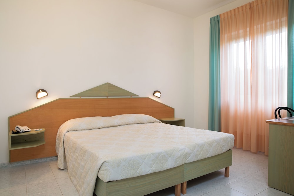 Double Room (Smart) photo 2