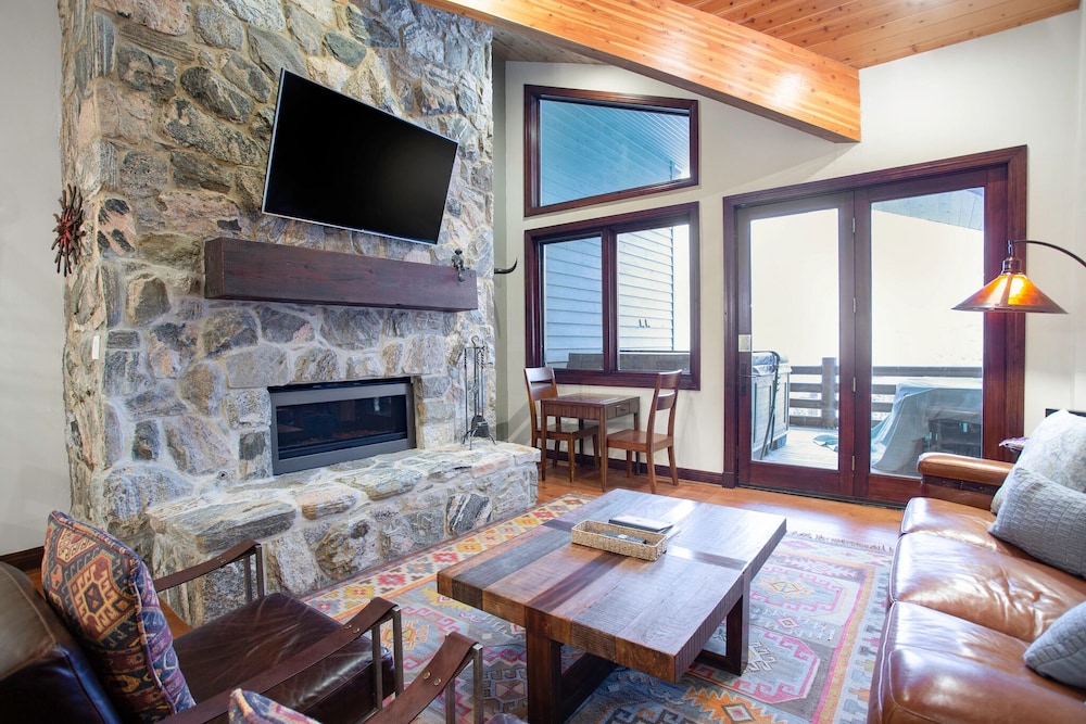 Condo, 4 Bedrooms