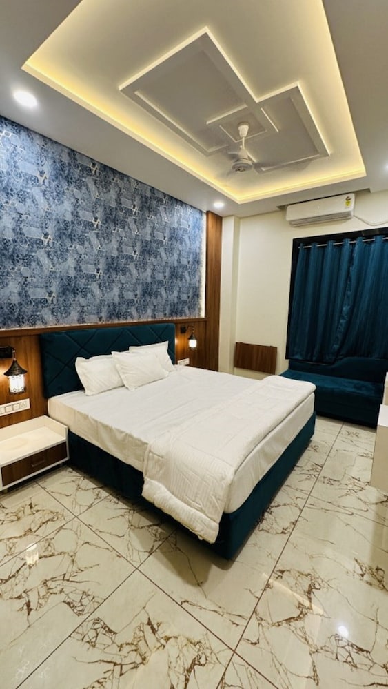 Deluxe Double Room photo 2