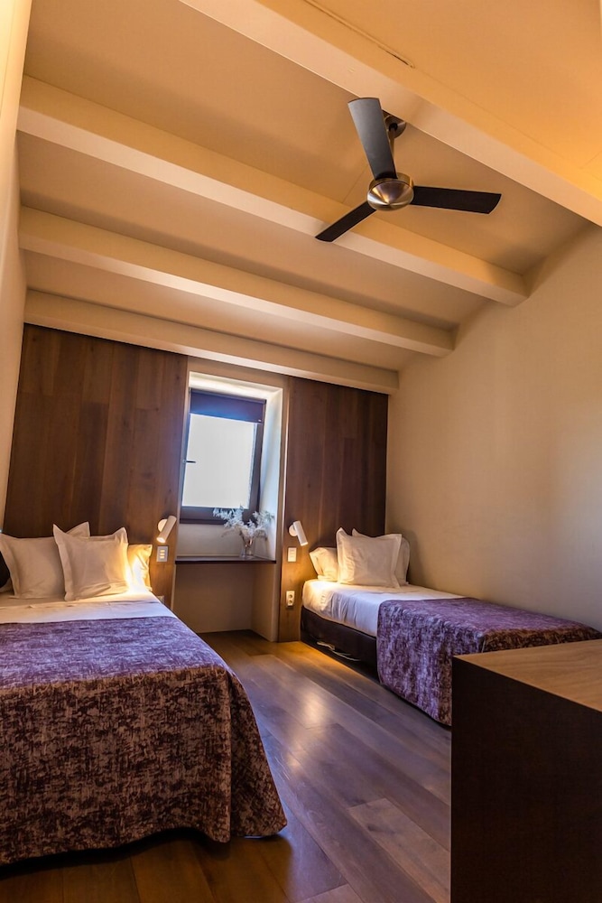 Family Apartment, 2 Bedrooms, Mountain View