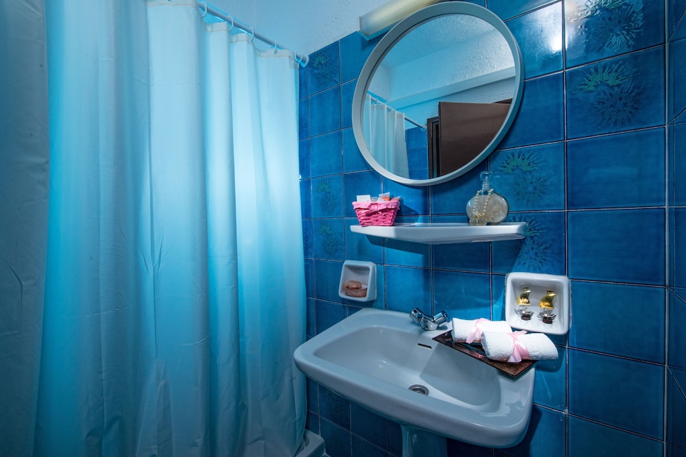 Standard Double Room, Garden View - Photo 2