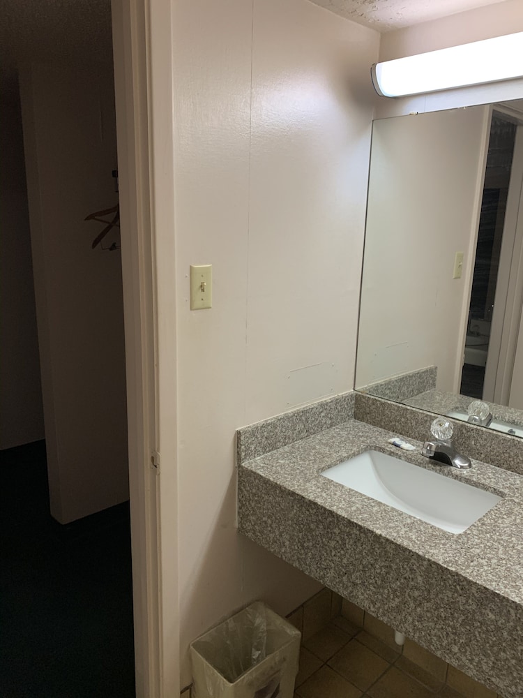 Executive Room, 2 Queen Beds, Refrigerator & Microwave, Executive Level photo 3