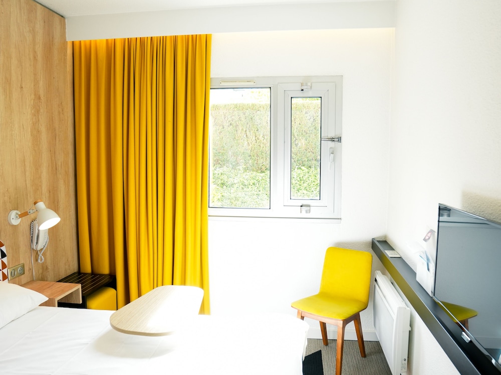 Standard Room, 2 Twin Beds - Photo 6