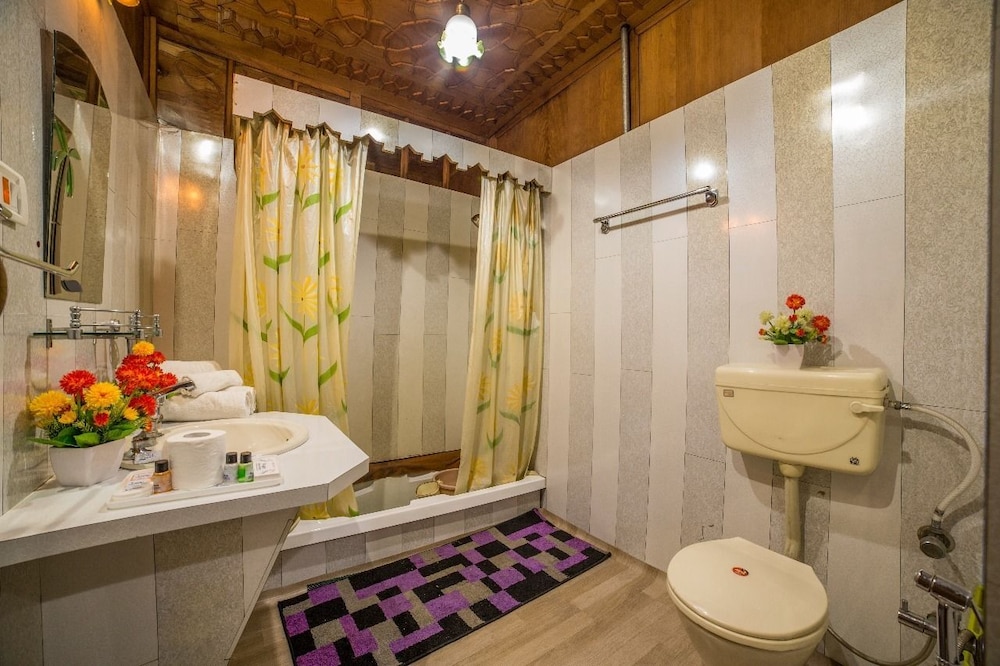 Premier Room - Photo 7