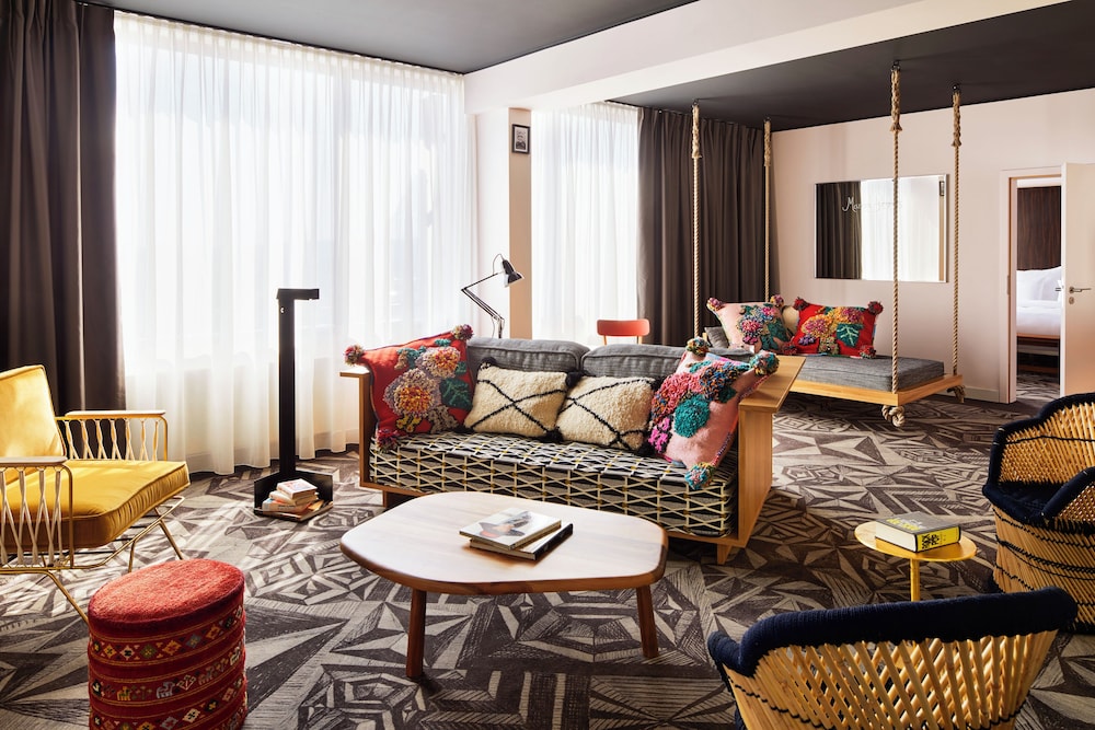 Penthouse, 1 Double Bed thumbnail 5