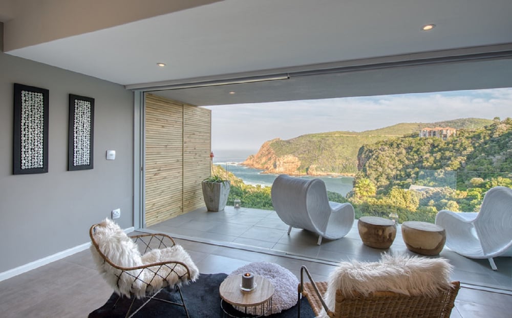 Luxury Room, 1 King Bed, Balcony, Ocean View