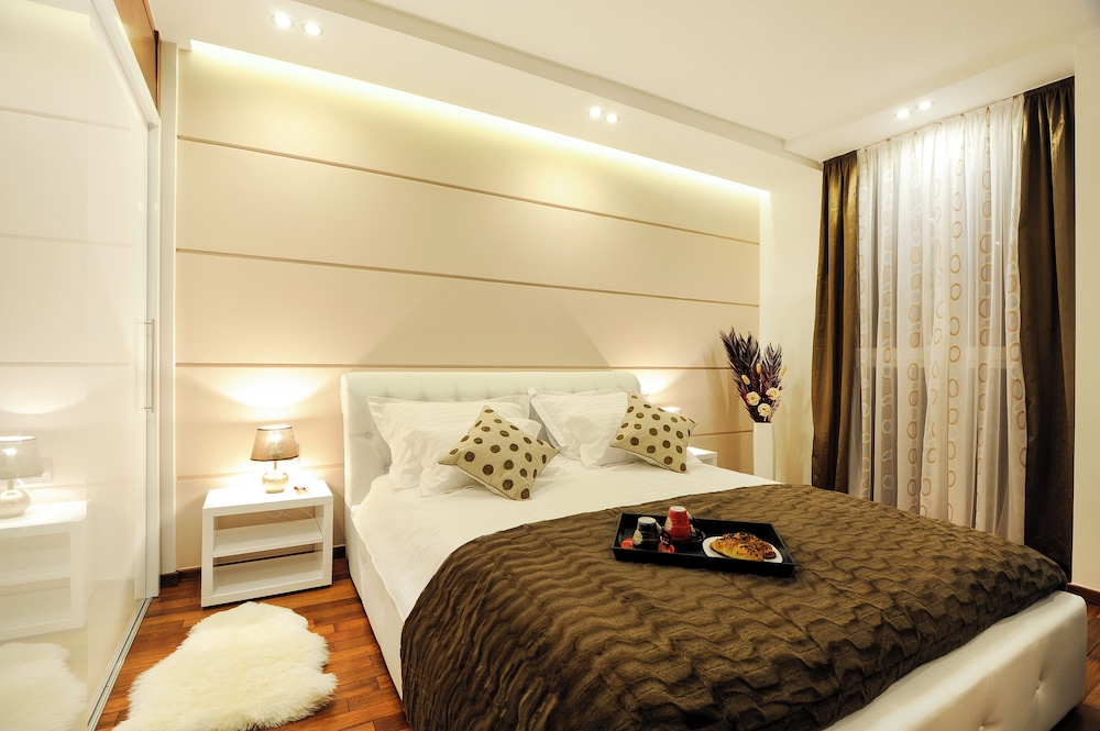 Superior Double Room, City View