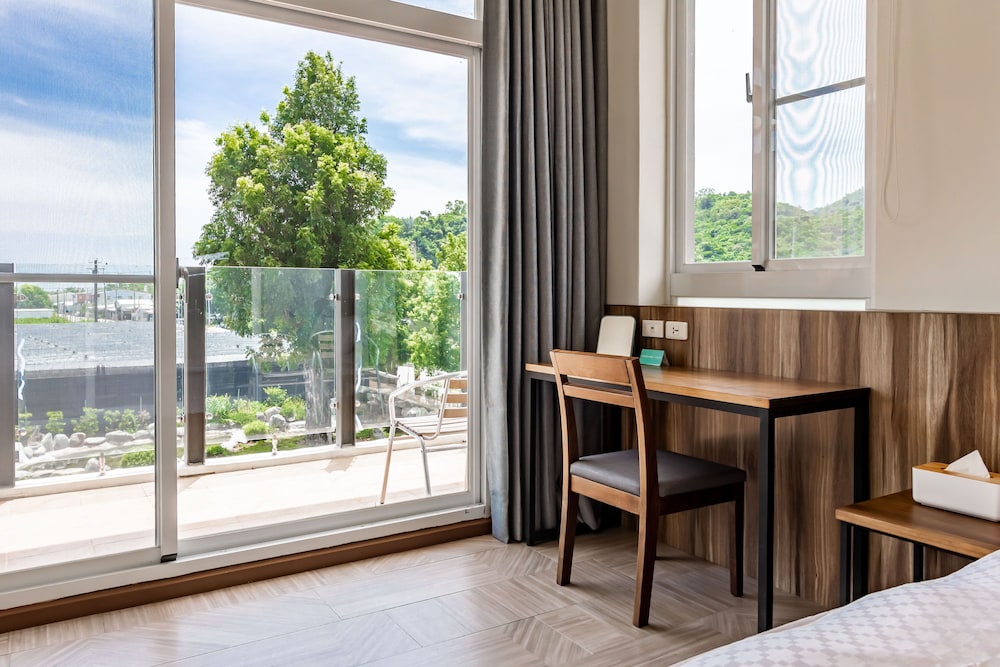 Double Room, Balcony, Garden View photo 2