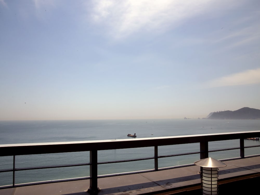 Presidential Suite, Ocean View photo 2