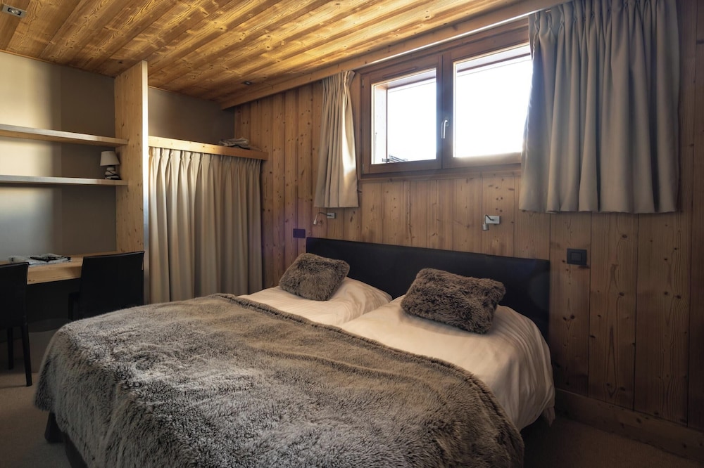 Classic Twin Room (Mansardée)