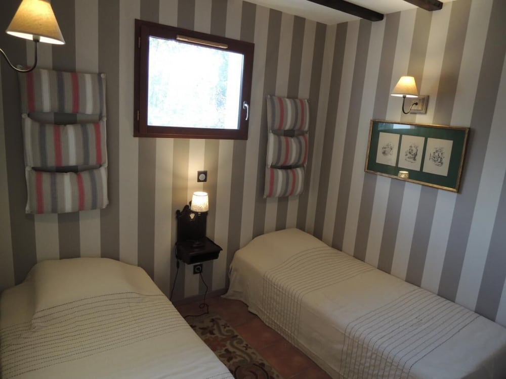 Deluxe Double Room, Pool View