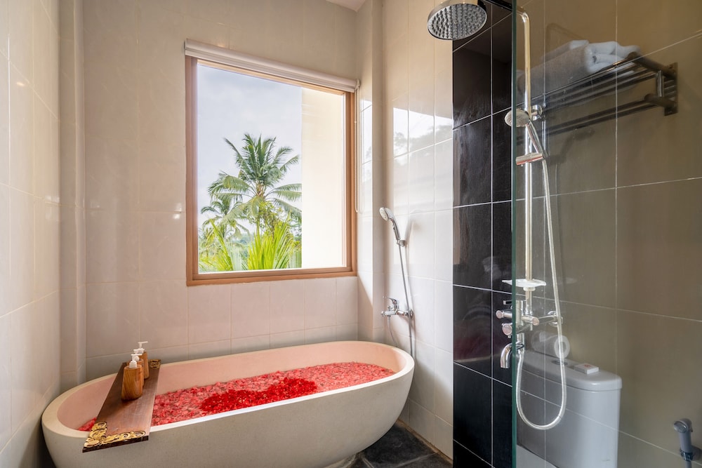 Deluxe Room, Balcony, Pool View - Photo 3