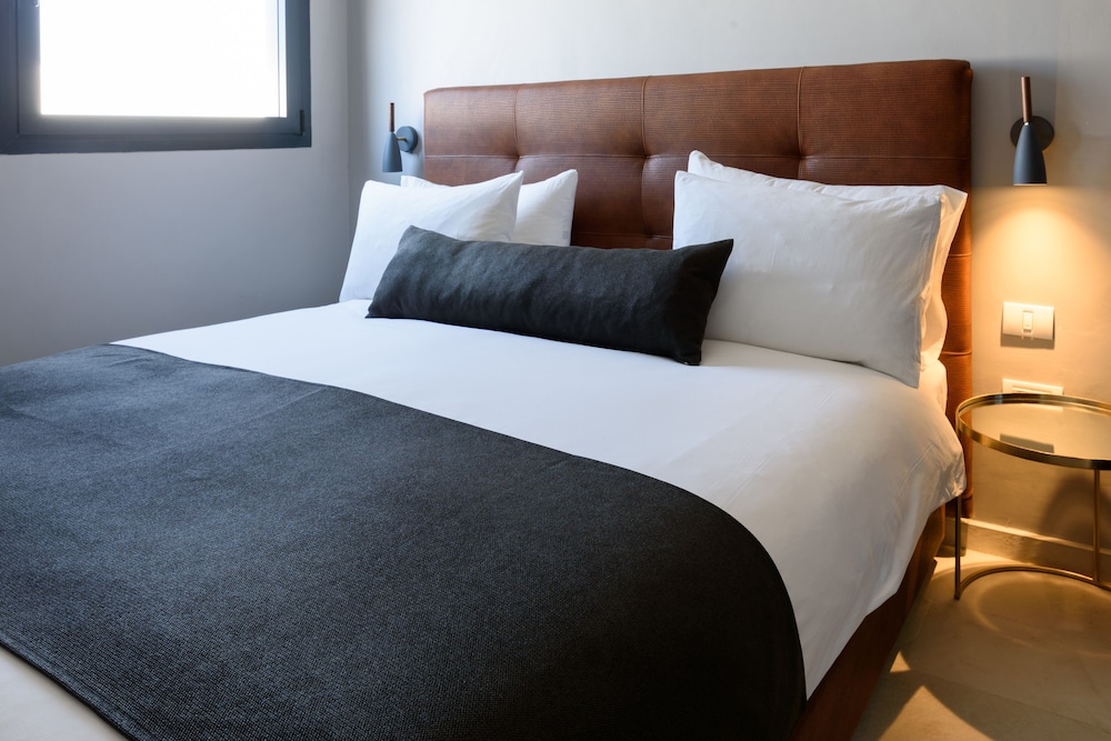 Junior Penthouse Suite photo 3